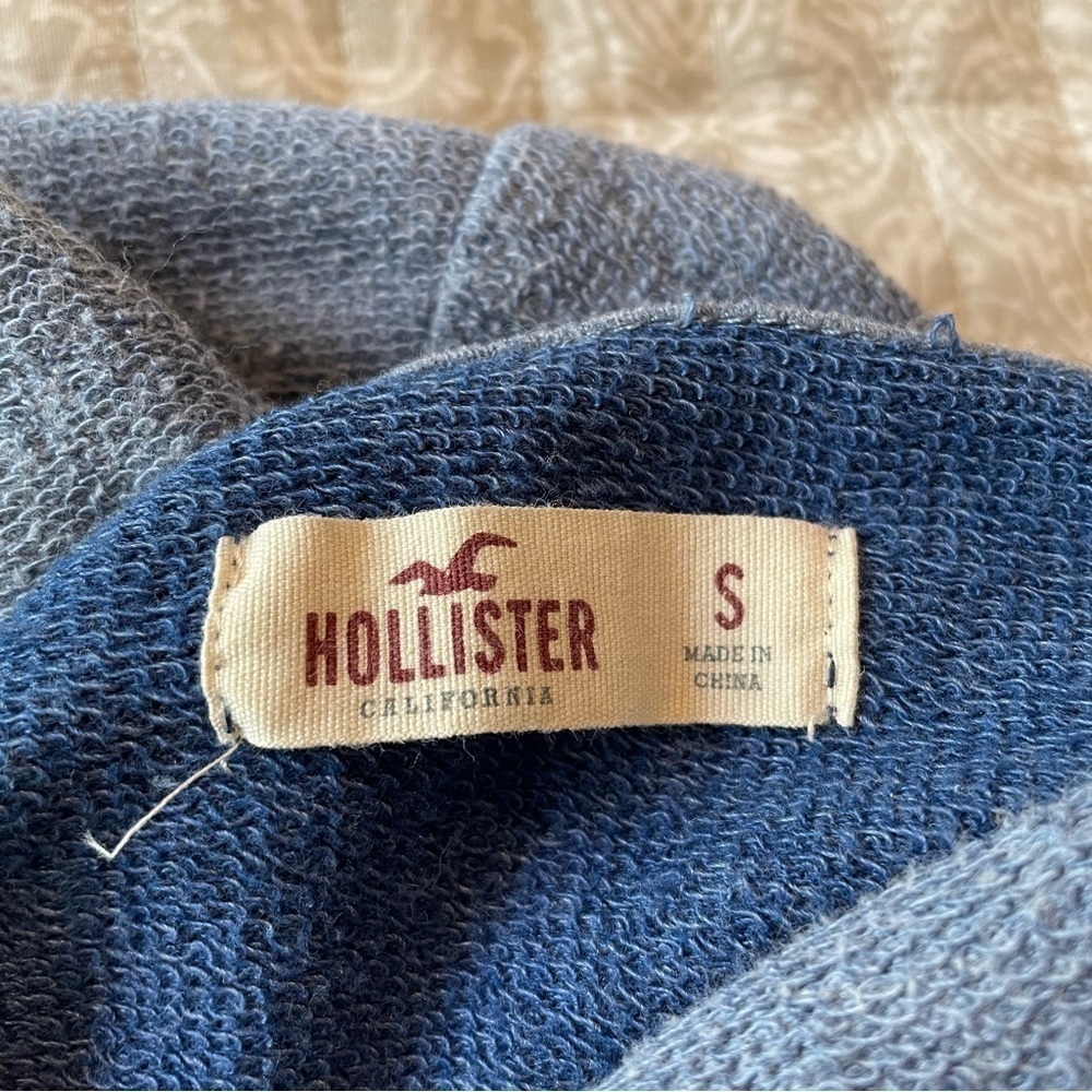 Hollister Turtleneck Pullover Sweatshirt Blue Colorblock Small S Casual Beach - Picture 4 of 8